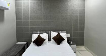 HOTEL FIONA