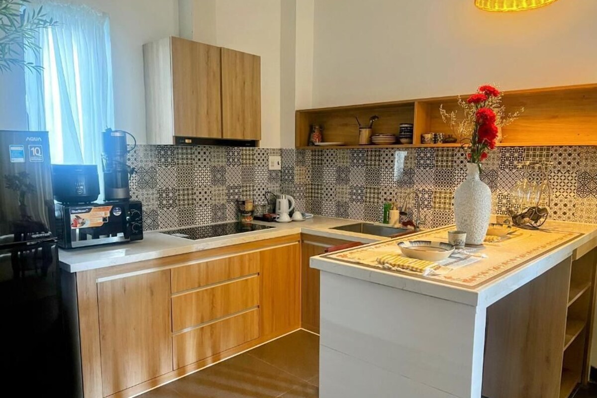 Honeymoon Apartment, Balcony, Garden View | Private kitchen