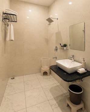 Bathroom - Tribhuavan Hotel & Restaurant (Chandukhedi)
