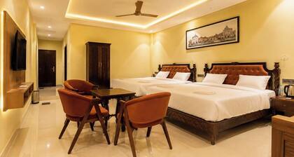 Tribhuavan Hotel & Restaurant