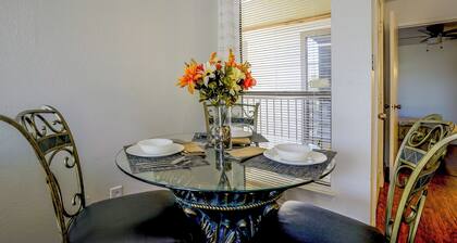 Walk to Shops & Museums! Fort Worth Condo w/ Pool