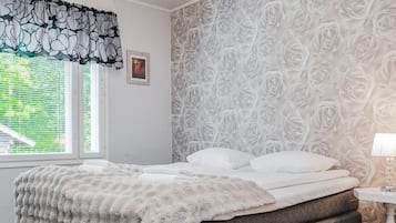 WiFi, bed sheets