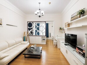 Living area - The Soulmate studio at Manor 2 with rooftop pool, Ho Chi Minh city (Thành phố Hồ Chí Minh)
