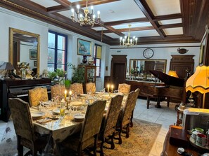 Dining - 18th century Castle of Clairefontaine (Garchizy)