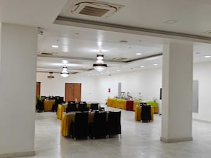 Banquet hall - Inventree Hotel The Monarch Bagalur  (Bengaluru)