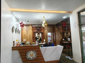 Lobby - Inventree Hotel The Monarch Bagalur  (Bengaluru)