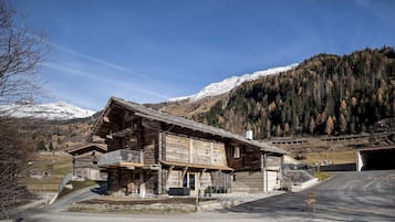 Chalet | Exterior