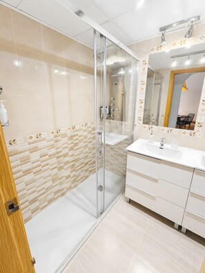 Unclassified image, 5 of 10, button - Apartment 'Arena & Mar' with Private Pool, Wi-Fi and Air Conditioning (Cartagena)