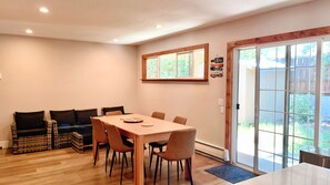 Unclassified image, 3 of 14, button - Cozy Tahoe Retreat 3BR 2BA Minutes to Lake Tahoe (South Lake Tahoe)