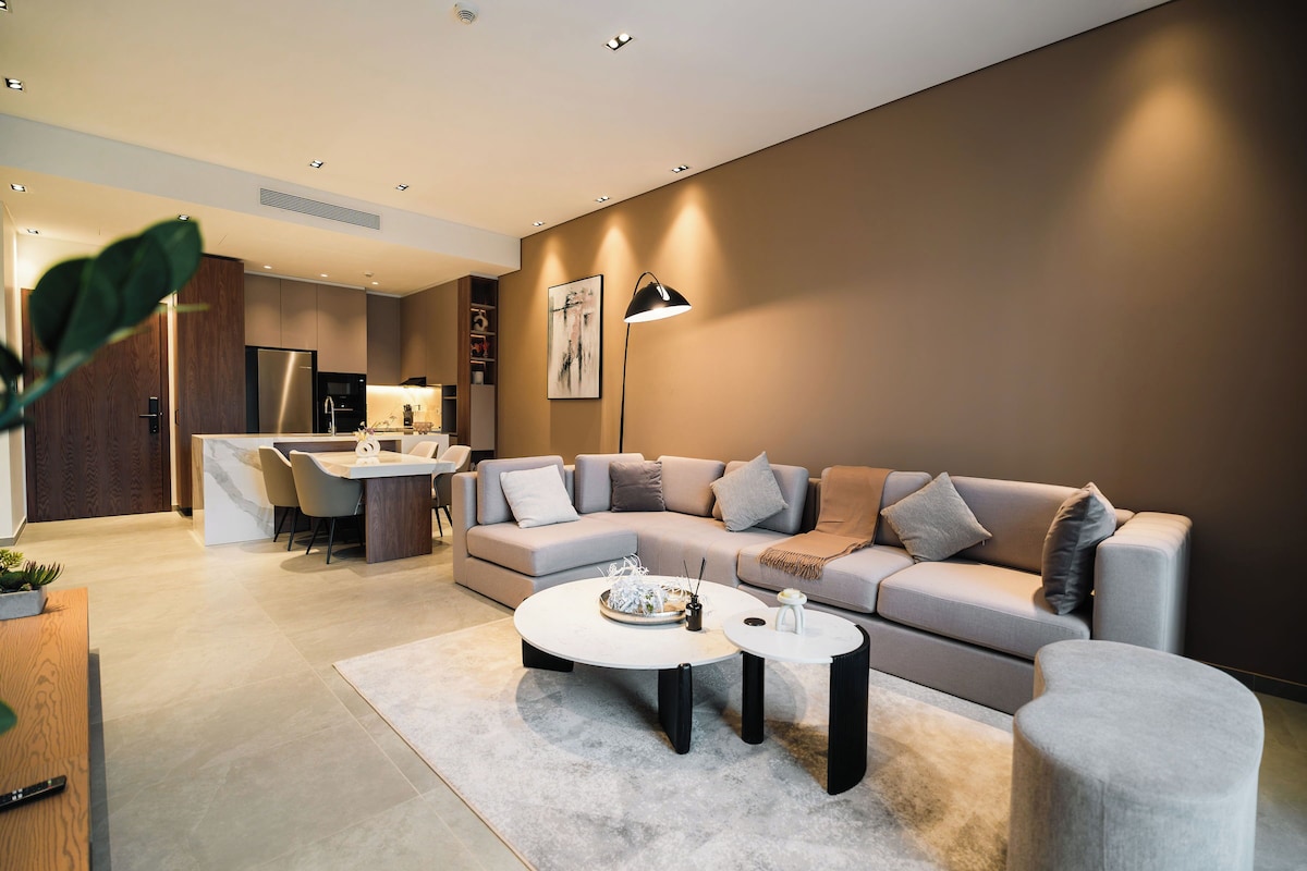 Deluxe Apartment, Balcony | Living area
