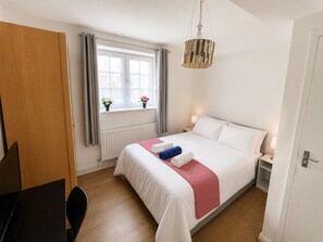 Room - Double Room · Tower Bridge · Aldgate East · Zone 1 (London)