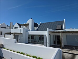 Exterior - Despacito Paternoster (Paternoster)