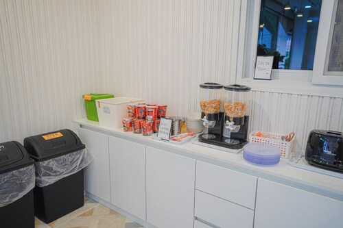 Juno Hotel