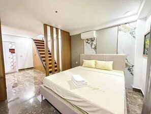 Unclassified image, 4 of 39, button - Modern Villa in Kep City for 4-8 people (Krong Kaeb)