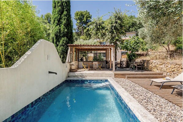 Unclassified image, 1 of 26, button - Vrbo Property (Aubagne)