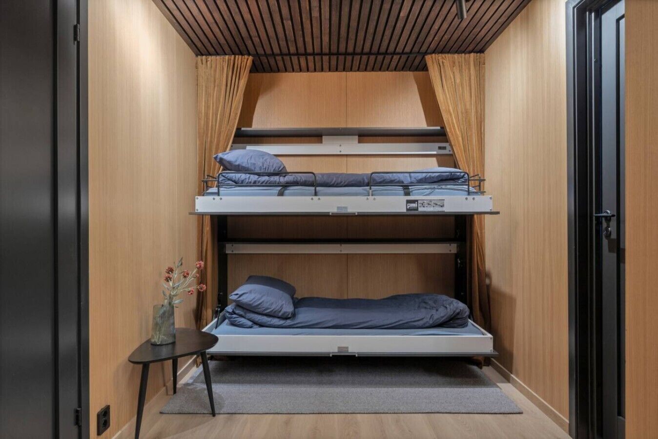 Desk, iron/ironing board, travel crib, WiFi
