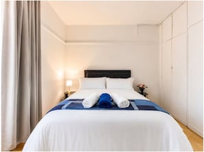 Room - Spacious Double Room 8 Min Walk to Tower Bridge (London)