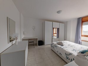 Unclassified image, 3 of 25, button - Vrbo Property (Quartu Sant'Elena)