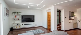 Luxury Domus Apartment