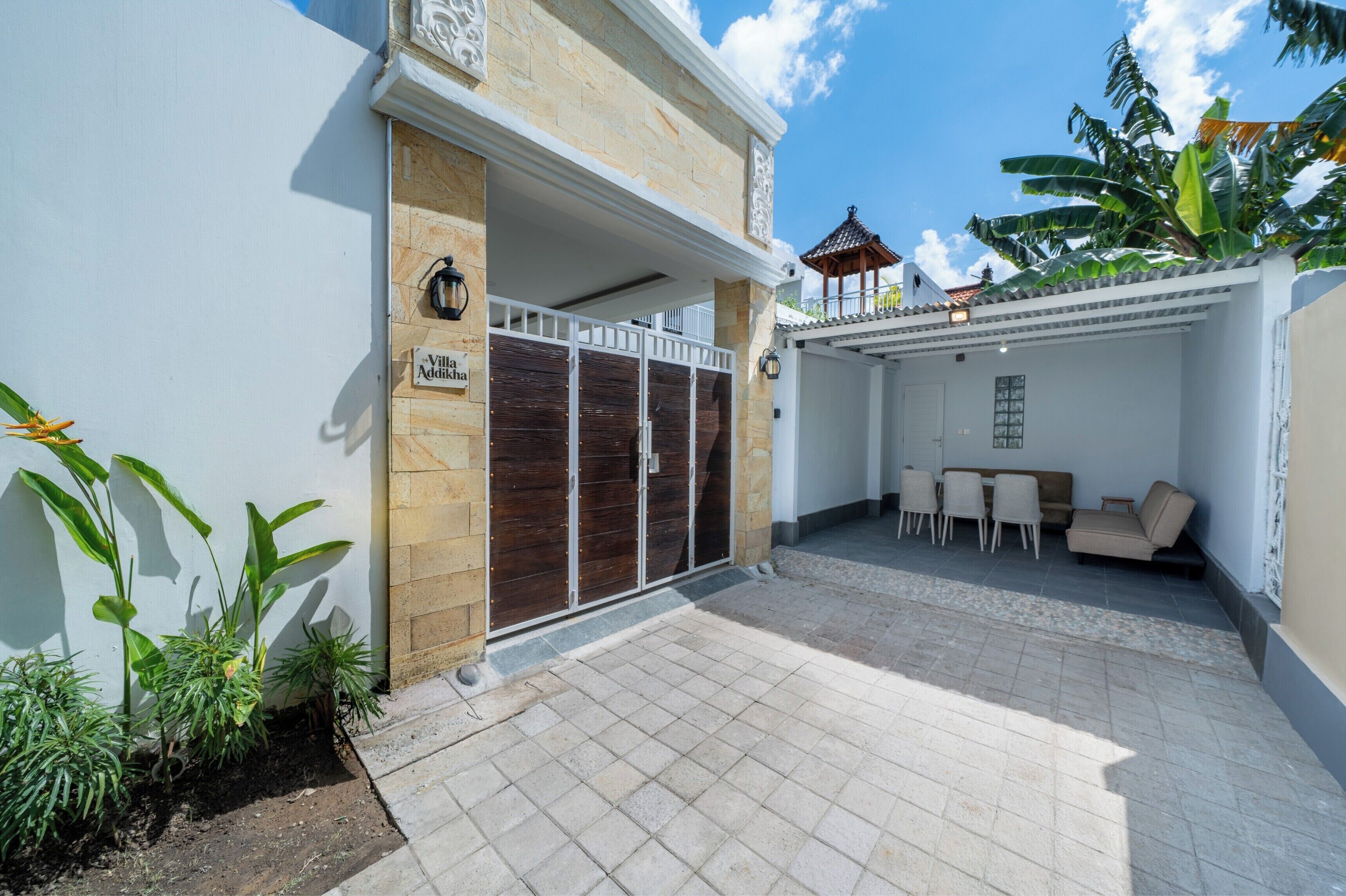Fachada da propriedade
