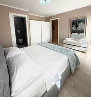 Apartment | Iron/ironing board, WiFi (free)