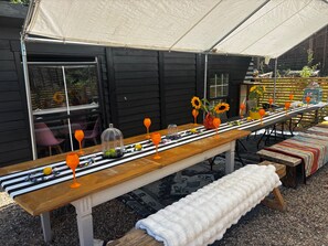 Tempat makan outdoor