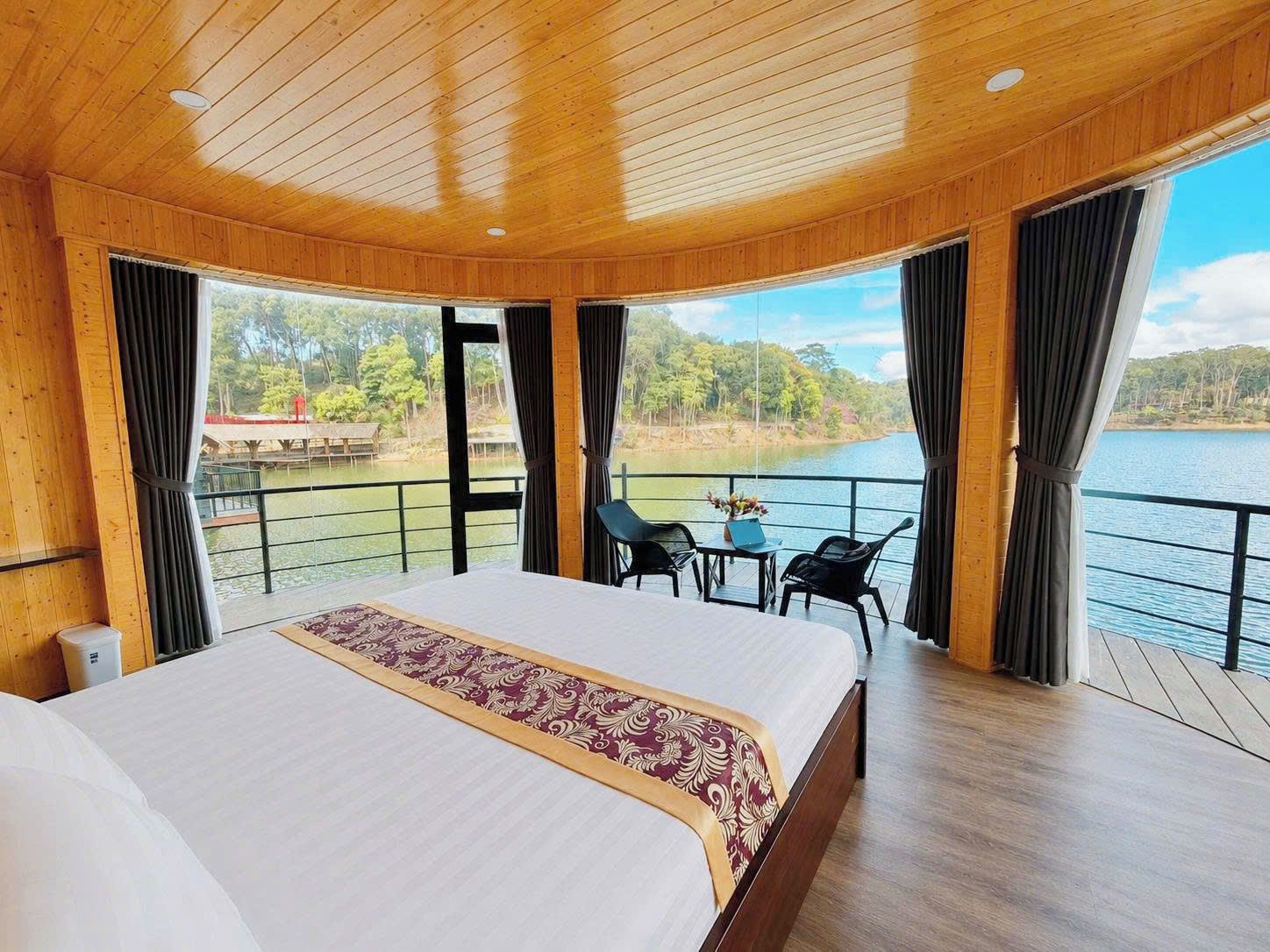 Bungalow Deluxe, vue fleuve | Wi-Fi gratuit, draps fournis