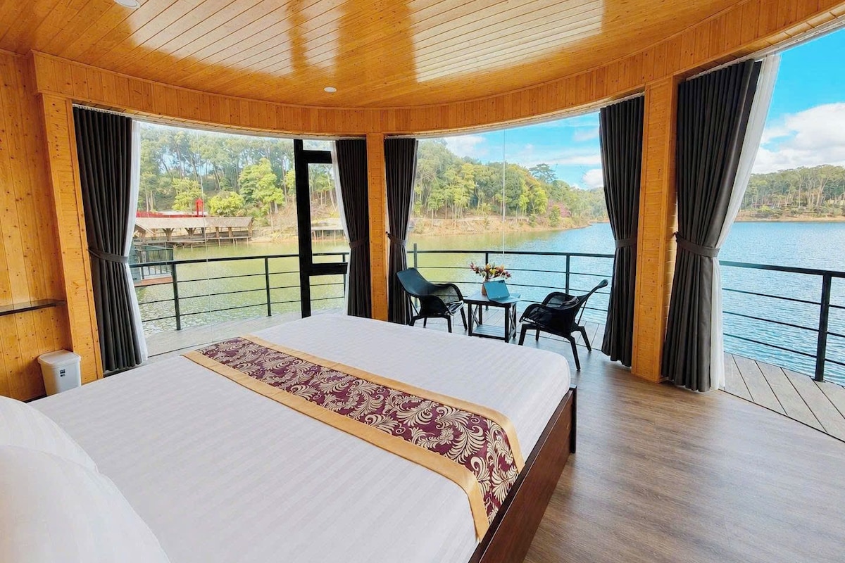 Deluxe Bungalow, River View