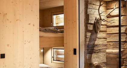 Charming Chalet-style Feeder House