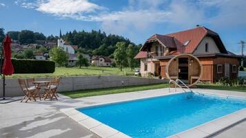 Seasonal outdoor pool