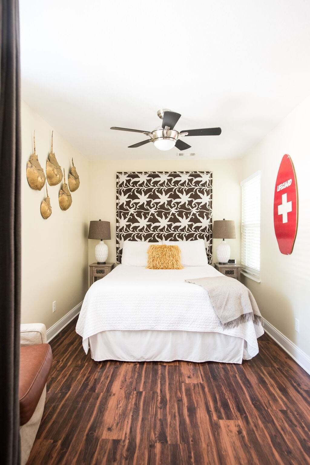 Iron/ironing board, WiFi (free), bed sheets