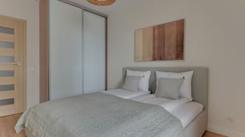Comfort Apartment, Balcony, City View