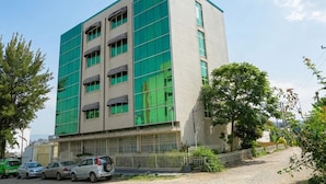 Ảnh chưa phân loại, 5 trong số 6 ảnh, nút