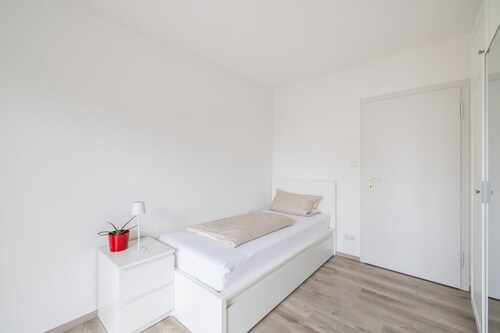 Holiday Home 'AB12' with Private Terrace, Garden and Wi-Fi