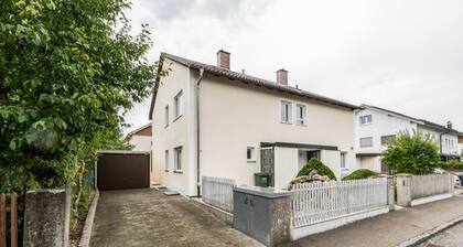 Holiday Home 'AB12' with Private Terrace, Garden and Wi-Fi