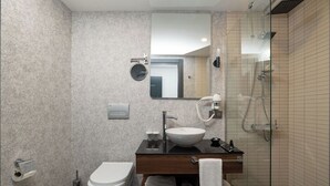 Towels, toilet paper - May Hotel Bosphorus (üsküdar)