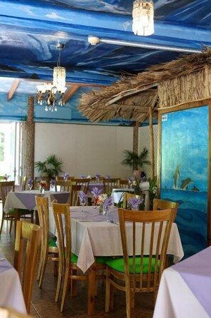 Dining - Sibert Residence (La Digue)