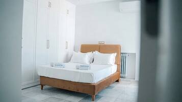 Deluxe Villa, Balcony, Sea View | WiFi (free)
