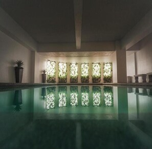 Pool - 2BR Condo w/ Free Parking near SM North & Trinoma (Quezon City)