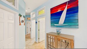 3 bedrooms - NEW Listing Barefoot Bliss Gulf Views Heated Pool Spa Golf Cart Incl Game Rm Tiki Bar Sleeps 8 (Holmes Beach)