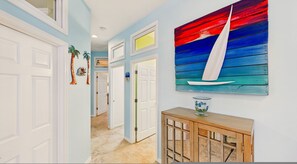 House, Accessible - NEW Listing Barefoot Bliss Gulf Views Heated Pool Spa Golf Cart Incl Game Rm Tiki Bar Sleeps 8 (Holmes Beach)