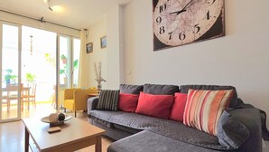 Unclassified image, 4 of 24, button - Elegant apartment, sea view, AC - 4 guests (Torremolinos)