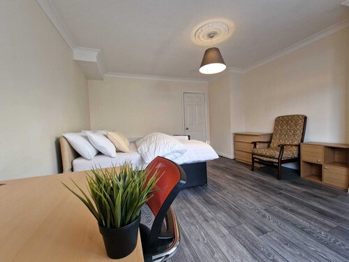Nice Living Serviced Accommodations 