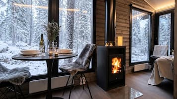 Superior Chalet | Dining