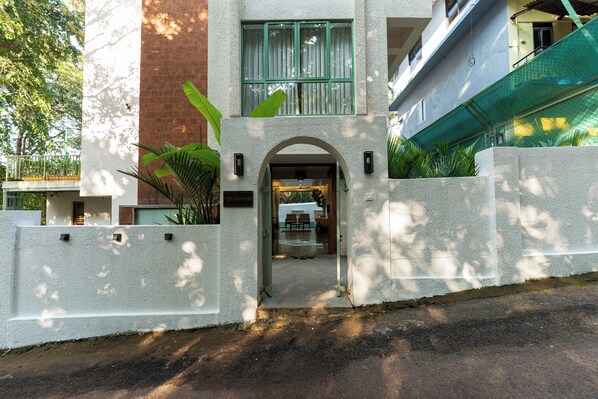 Exterior detail - Celebrity Villa in Assagao with Private Pool & Glass Sky Room (Assagao)