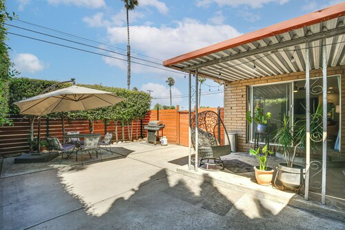 2 Mi to Imperial Beach Pier! Extended Stay, Patio