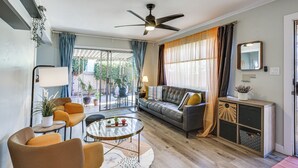 Ảnh chưa phân loại, 4 trong số 21 ảnh, nút