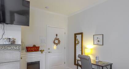 Shop, Dine, Explore Dtwn! Sylvester Studio Retreat