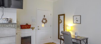 Shop, Dine, Explore Dtwn! Sylvester Studio Retreat
