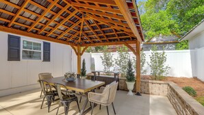 Interior - 1 Mi to Dtwn Sylvester: Studio w/ Shared Fire Pit! (Sylvester)